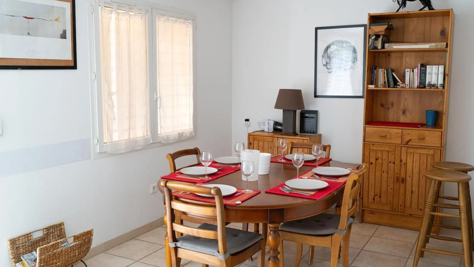 Gites Velaux Ecureuil Et Pinede Holiday home
