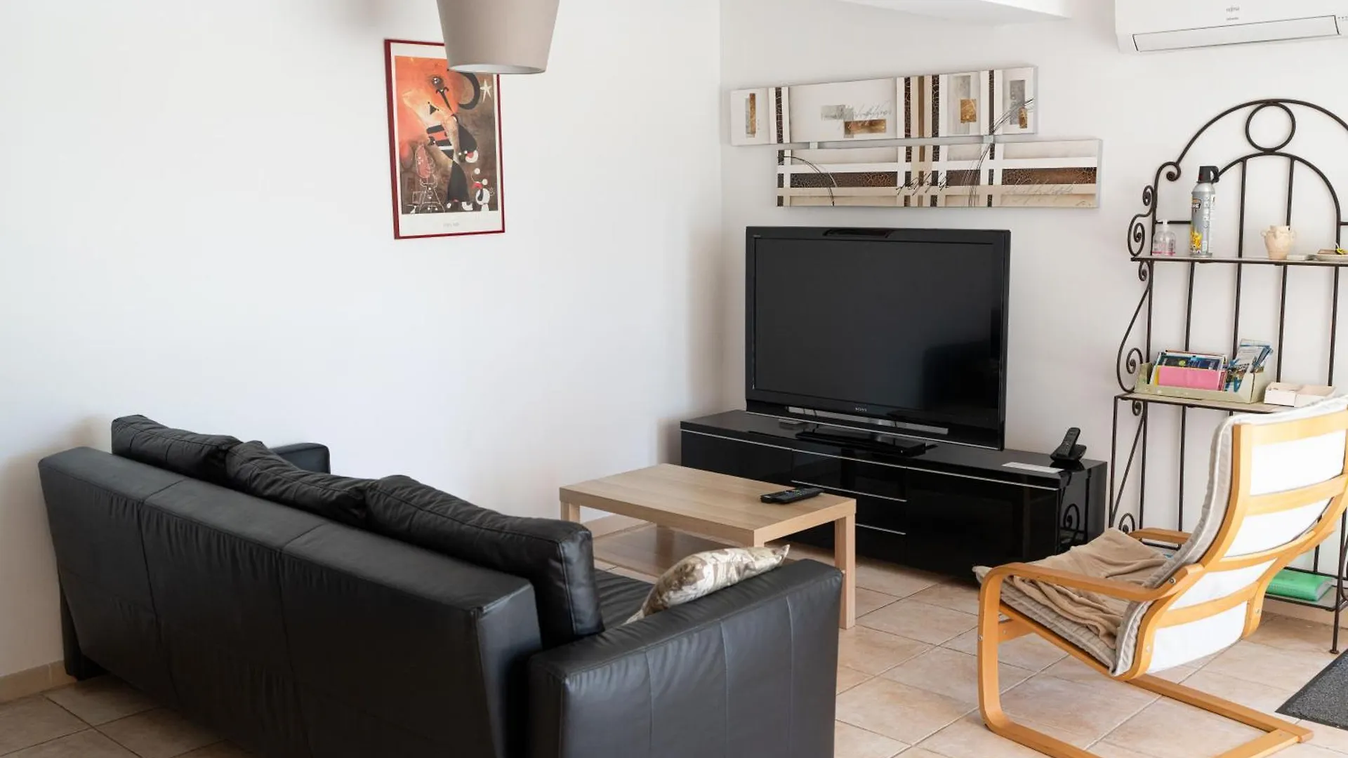 Holiday home Gites Velaux Ecureuil Et Pinede