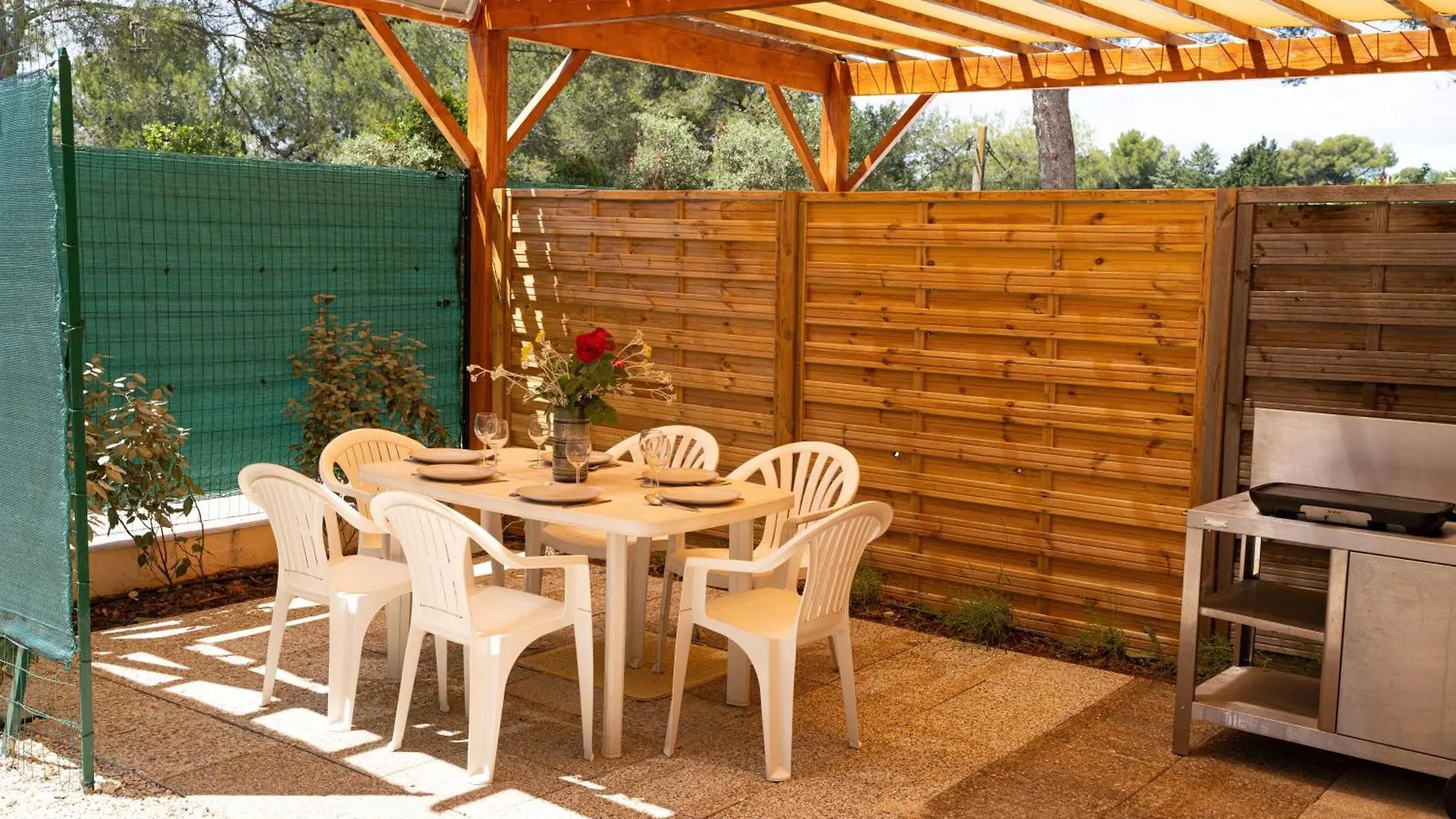 Holiday home Gites Velaux Ecureuil Et Pinede